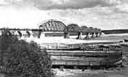 Вид на мост с правого берега Волги